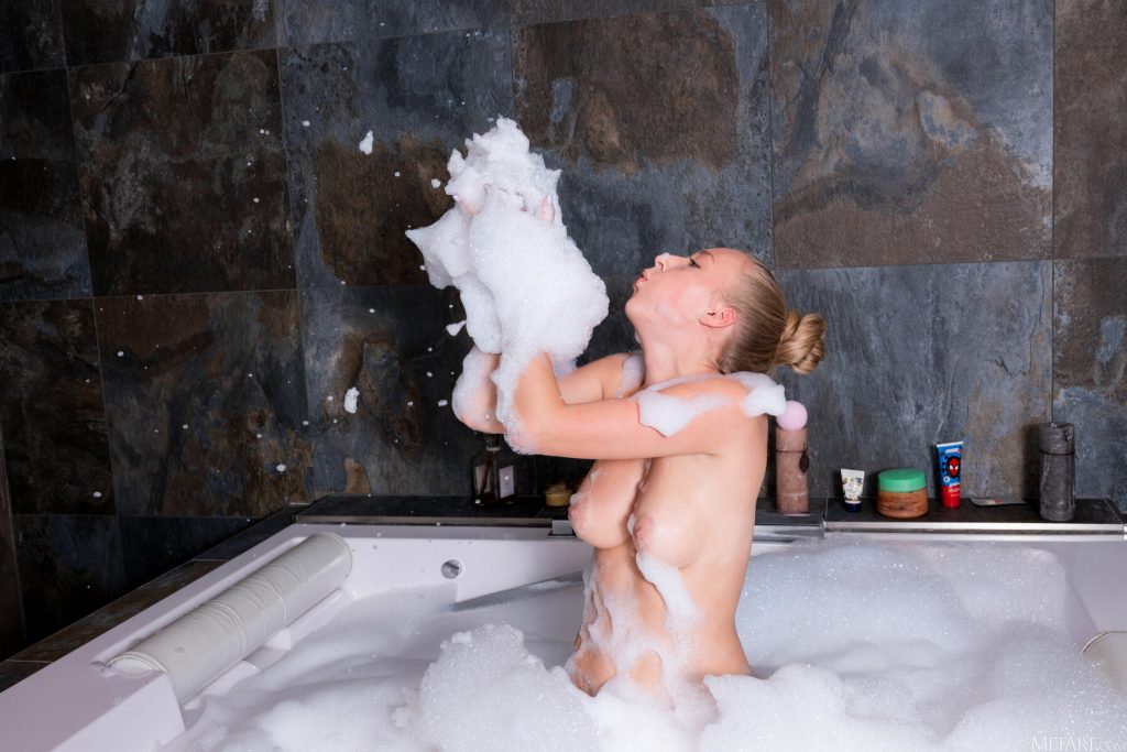 Sailor Bubbly Bathtime Met Art Cherry Nudes