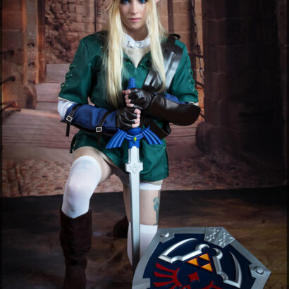 Cute Blondie Plays Link Cosplay