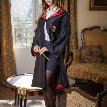 Stella Cox in Harry Pudder The Gryffin-Whore at VR Cosplay X