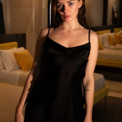 Bella in Interior Reports at Photodromm