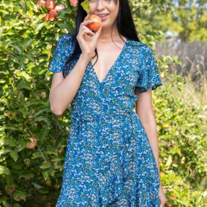 Bernie in Apple Picking at Femjoy