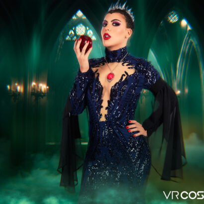 Gal Ritchie in Snow White And The Evil Queen A XXX Parody at VR Cosplay X