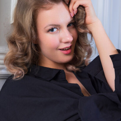 Luna Art in Flirtatious at Femjoy