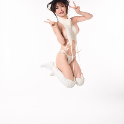 Reina Ohara in Virgin Slayer at IStripper