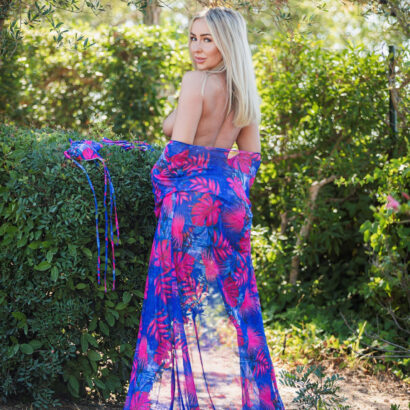 Beth Morgan in Unveiling Outdoors