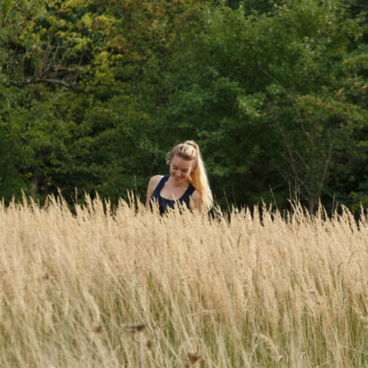 Sonya Buse in Summer Saga 1 at Zishy