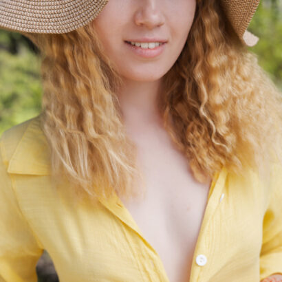 Erika Fox in Outside at Femjoy
