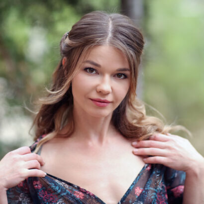 Nedda A in Feminine Feels at MetArt Nedda A in Feminine Feels at MetArt