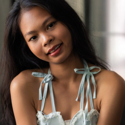 Por in Innocent Hearts at Femjoy