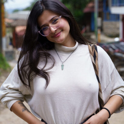 Pamela Cuevano in Casting Car 1 at Zishy