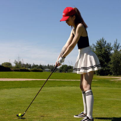 Jolie Saldus in Par Four 1 at Zishy