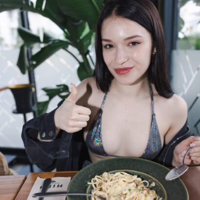 Wikki K in I Love The Sea Air at Watch4Beauty