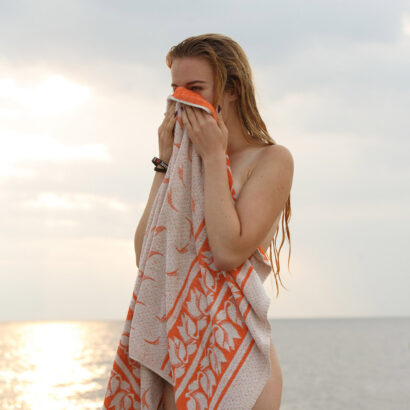 Sonya Buse in Summer Saga 4 at Zishy