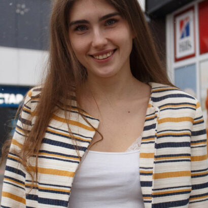 Jacie Verbena in Tea With Honey at Zishy