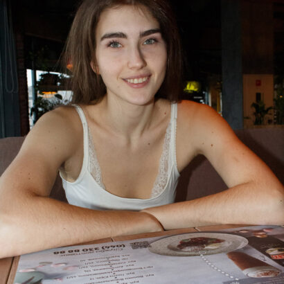 Jacie Verbena in Tea With Honey at Zishy