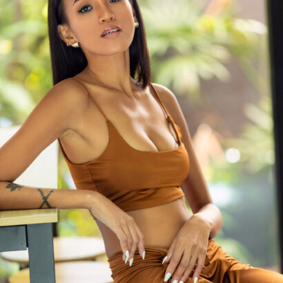 Donnabelle in Bronzed And Bare at Femjoy