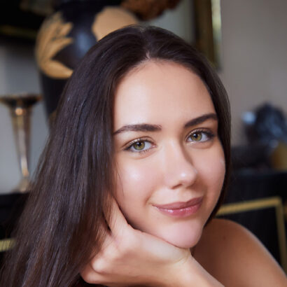 Vixi Rafi in Silken Moments at MetArt