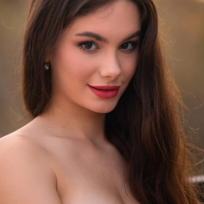 Liz Ocean in Balcony at Femjoy