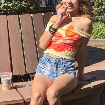 Melia in Open Mall Spreads at FTV Girls