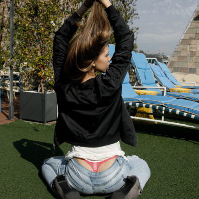 Mazzy Plimpton in At Hollywood Tower at Zishy