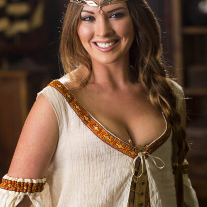 Aliceandra Of Beori Cabin Maiden