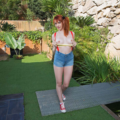 Anny Aurora Pokeballz VR Cosplay X