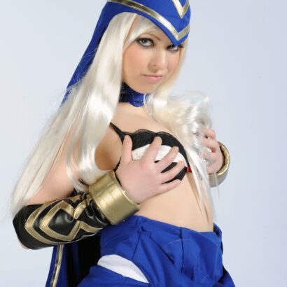 Ashe League of Legend Cosplay