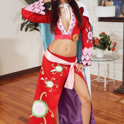 Eliza Ibarra One Piece Boa Hancock VR Cosplay X