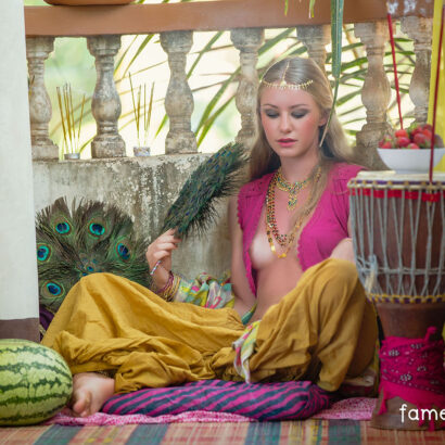 Ella Naked Bohemian Queen
