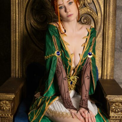 Emily Bloom Triss