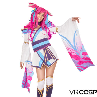 Eyla Moore League Of Legends Ahri Spirit Blossom VR Cosplay X