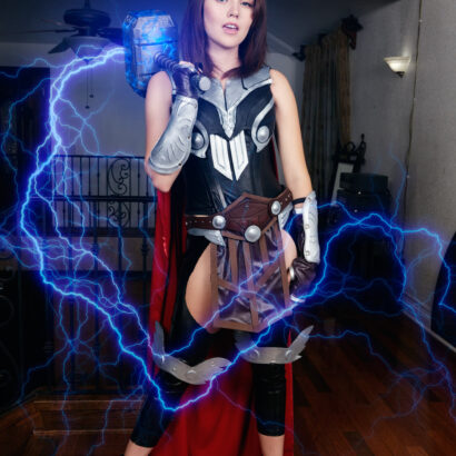 Freya Parker Thor Love and Thunder VR Cosplay X