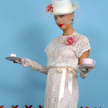 Hayley Marie Tease Cakes Pinup