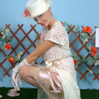Hayley Marie Tease Cakes Pinup