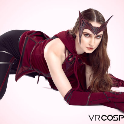 Hazel Moore Multiverse Of Madness Scarlet Witch VR Cosplay X