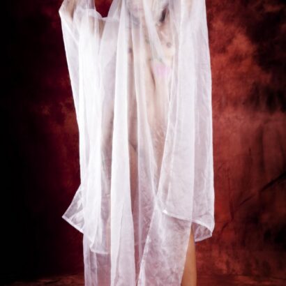 Jenniuva Mysterious Cloth Bare Maidens