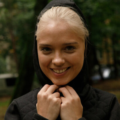 Katya Nesterova Attracts Squirrels Zishy
