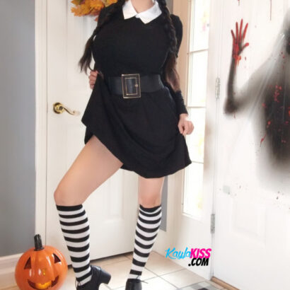 Kayla Kiss Wednesday Addams Cosplay