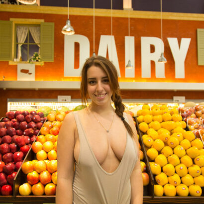 Lanie Morgan Sexy Dress Flasher Zishy