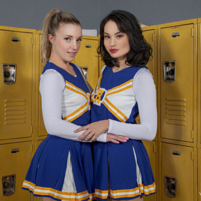 Liv Wild and Kate Kennedy Betty and Veronica XXX Cosplay