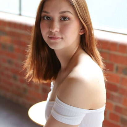 Lulu Reynolds Cute and Perky Yanks