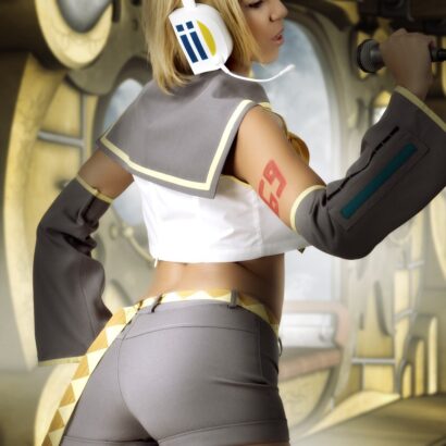 Shelly Rin Kagamine Cosplay Erotica