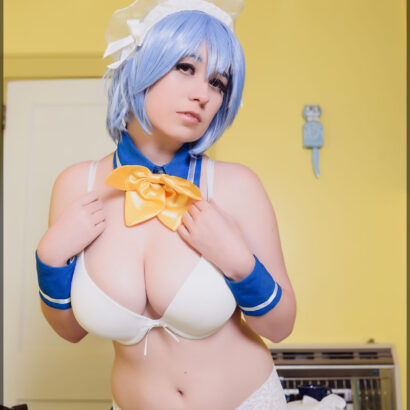Usatame Sexy Maid for Cosplay Deviants