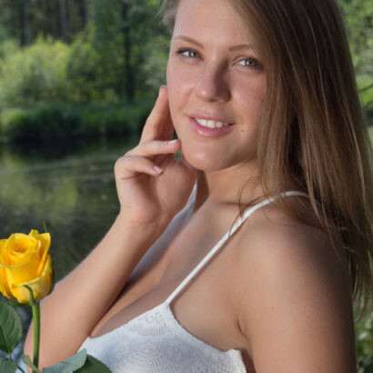 Vanea H Flower Girl Femjoy