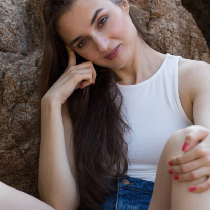 Vitalia Pugova The Beachy Girl Zishy