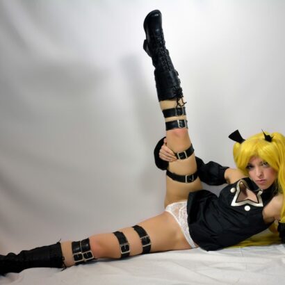 Yami Chan Golden Darkness Nudes