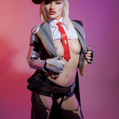 Zazie Skymm Overwatch Ashe VR Cosplay X