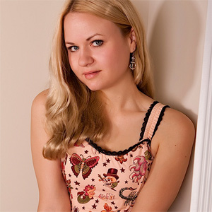 Alisa Kiss Pinup Dress