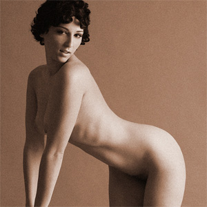 Carlotta Champagne Retro Style
