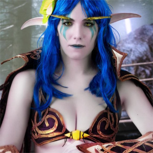 Cassie Crystal Quest Cosplay